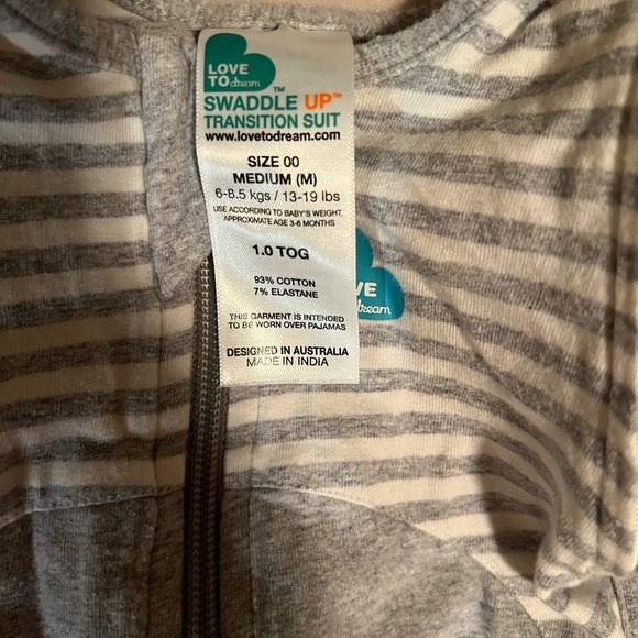 Love to Dream Medium Swaddle Up Transition Suit - Picture 2 of 3